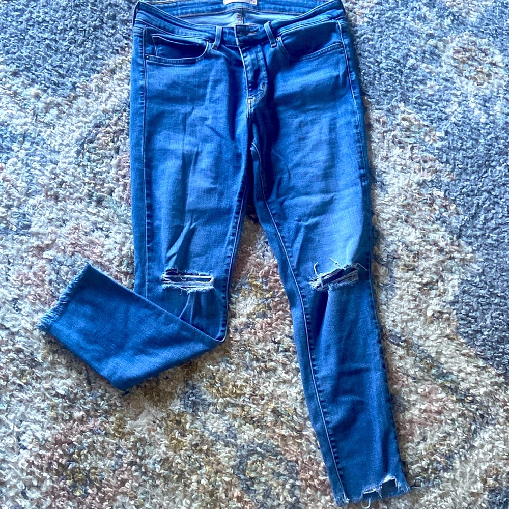 LEVS 711 Womens